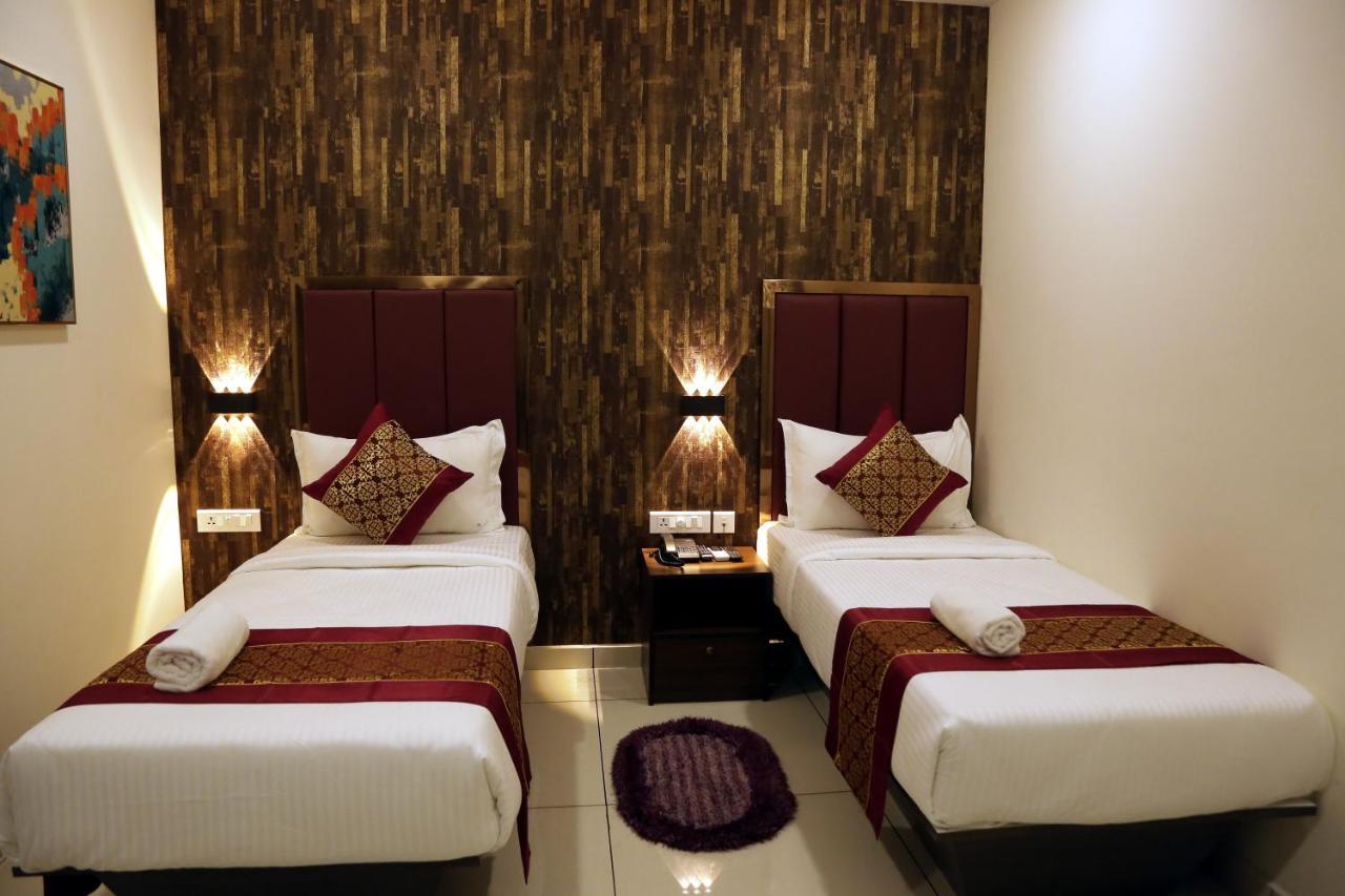 Esquina Residency Hotel Kochi Exterior foto