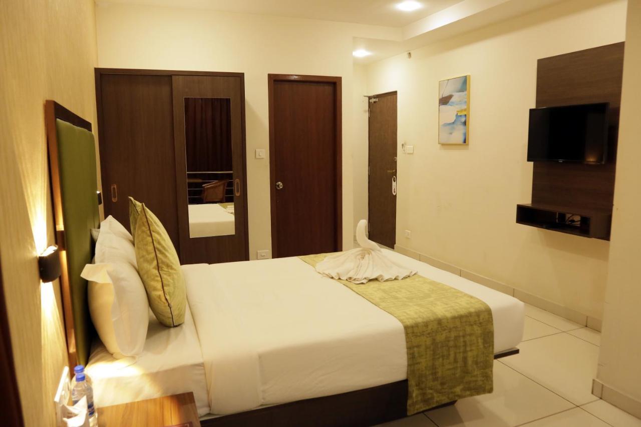 Esquina Residency Hotel Kochi Exterior foto
